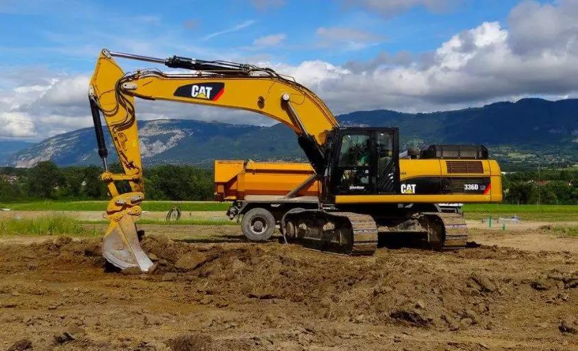 工程機械知識分享之 挖掘機施工的注意事項 看完就是老司機